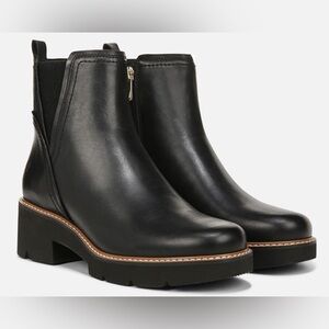 Naturalizer Women’s Black Darry Booties, size 8.5 🔥